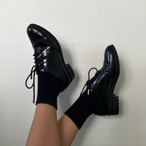 Black patent oxford shoes size 7